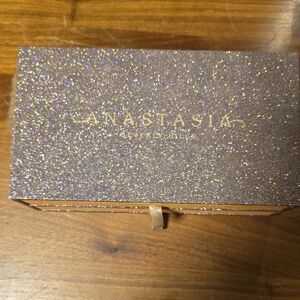 Anastasia Beverly Hills Makeup Storage Box